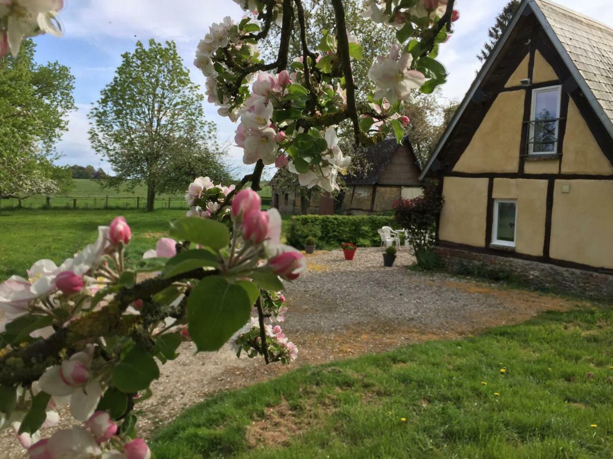 Charmante Maison entre les Pommiers Fresne-le-Plan Extérieur photo